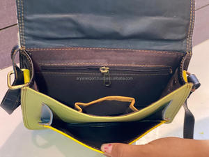 Bolso de mano de cuero genuino, de piel auténtica bandolera, colorida - Product Image 4