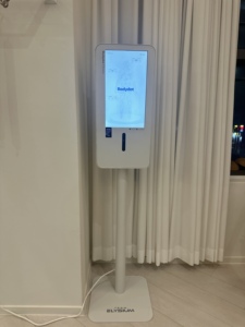 เครื่องวิเคราะห์สุขภาพอัจฉริยะ Bodydot BDF1000 ที่ใช้พลังงานจาก AI โครงอะลูมิเนียมอัลลอยด์ที่ยืดหยุ่นได้ ไม่สามารถพับเก็บได้ ติดตามสุขภาพทั่วร่างกาย - Product Image 2