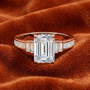 Élégante bague en diamant taille émeraude en or rose 14 carats, bague en or rose et diamant émeraude faite à la main pour femme - Product Image 1