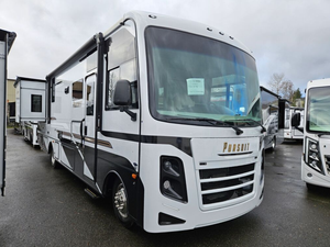 Camping-car de luxe 100 % professionnel pour les aventures en famille - RVs Campers Coachmen Pursuit avec option voiture - Product Image 3