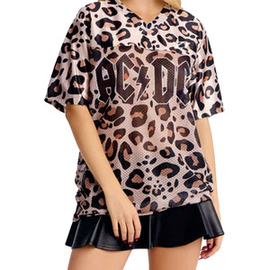 เสื้อยืดกีฬาคอวีผ้าเจอร์ซีย์ตาข่ายพิมพ์ลายเสือดาวสำหรับผู้หญิงปี 2026  ผ้าฝ้ายผสม  ขนาดใหญ่พิเศษ  รับทำโลโก้ตามสั่ง  OEM ODM เสื้อฟุตบอลอเมริกัน - Product Image 1