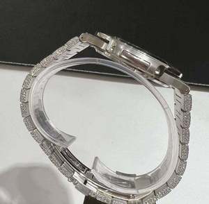 Reloj Mecánico Automático de Lujo para Hombre con Esfera Cuadrada, Moissanita VVS y Acero Inoxidable con Engaste de Canal Baguette - Product Image 4