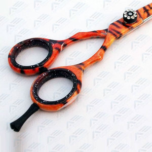 Ciseaux de coiffure pour barbier avec poignée décalée, fabriqués en acier 440C durable, ciseaux de beauté pour cheveux raides - Product Image 5
