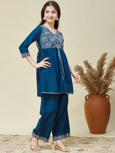 <b>Women</b> Teal Silk Blend Embroidered Peplum <b>Kurta</b> and Pant Set Regular Fit Casual Traditional Wear Quick Dry Knee-Length - Product Image 5