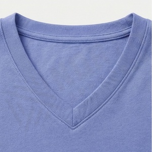 T-shirt court pour femme à col en V, 100 % coton biologique de luxe, pré-rétréci, doux, respirant, coupe décontractée, couleur personnalisable - Product Image 4