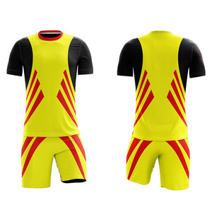 ชุดฟุตบอลระบายอากาศรุ่นใหม่ล่าสุดสำหรับผู้ชาย คุณภาพพรีเมียม ราคาโรงงาน รับผลิตตามแบบ OEM ออกแบบเองได้ สำหรับมืออาชีพ - Product Image 1