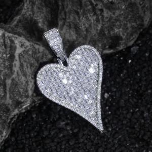 Colgante de Estilo Clásico Hip Hop, Material de Plata de Ley 925, Colgante en Forma de Corazón con Incrustaciones de Moissanita, Colgante para Mujer - Product Image 2