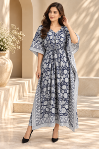 Caftán Maxi Floral Índigo para Mujer, Estilo Bohemio, Cuello en V, Bordes en Contraste, 100% Algodón, Aberturas Transparentes, Corte Holgado, Premium, para Playa - Product Image 4