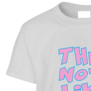 Camiseta Blanca de Manga Corta con Cuello Redondo y Estampado Gráfico Rosa, Ropa Casual para el Día a Día, Cómoda, Unisex - Product Image 4