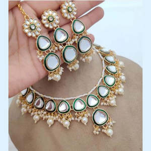 Kundan plaqué or et perles, ensemble de colliers de bijoux fins, collier traditionnel élégant pour femmes, mariages, fêtes et vêtements de fête - Product Image 1