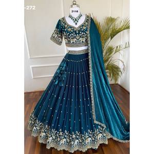 Tenue de festival élégante en soie Vichitra avec broderie lourde en fils et sequins, Lehenga Choli à prix de gros - Product Image 3