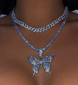 Collar de Lujo Unisex de Plata 925 con Colgante de Mariposa de Moissanita Certificada, Cadena Figaro, Estilo Hiphop, Joyería para Fiestas - Product Image 1