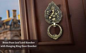 Battant de porte en laiton en forme de feuille avec anneau de suspension, finition antique, décoration de porte traditionnelle, battant d'entrée en laiton fait main - Product Image 2