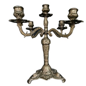 Support de bougie en laiton et aluminium fait main, personnalisé, finition haut de gamme, style moderne, décoration d'intérieur haut de gamme - Product Image 1