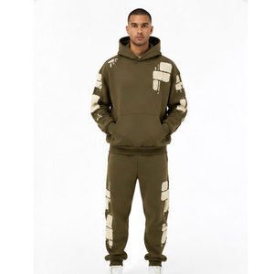 Trajes Deportivos Personalizados con Bordado Chenille, Ropa Moderna de Textura Suave - Product Image 1