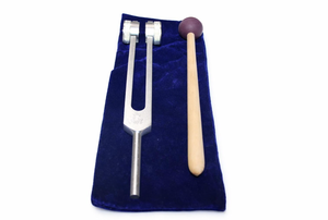 Diapasón de Sintonización OM de 136.1 Hz |   Herramienta de Meditación de Sonido de Aluminio (Bolsa de Terciopelo, Martillo) - Product Image 5