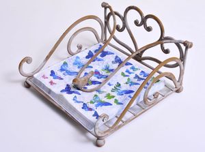 Classic Metal <b>Napkin</b> <b>Holder</b> With Scroll Design Free Standing Tissue Box Stand - Product Image 5