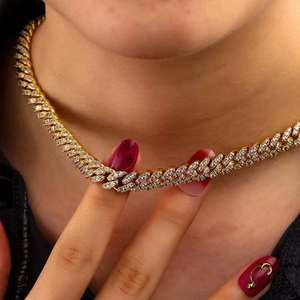 Collar de eslabones cubanos de moissanita chapado en oro sobre plata, estilo hip hop con incrustaciones, cadena llamativa de lujo para boda, elegante y unisex - Product Image 1