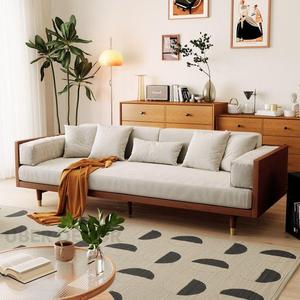 Sofá moderno rústico de Lucerne de 82,68 pulgadas con marco de madera maciza de brazos cuadrados y opciones de tela personalizables para sala de estar - Product Image 4