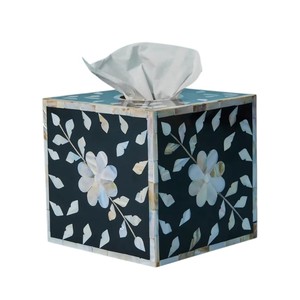 Boîte à mouchoirs en bois faite à la main avec incrustation de nacre pour la décoration de la maison - Product Image 1