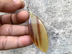 Juego de Aros y Pendientes de Lujo con Diseño de Ángel y Animal, Hechos a Mano con Cuerno de Búfalo Ecológico Pulido para Mujer - Product Image 5