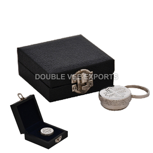 Flacon d'huile sainte avec couvercle à charnière et croix gravée – DOUBLE VEE EXPORTS - Product Image 3