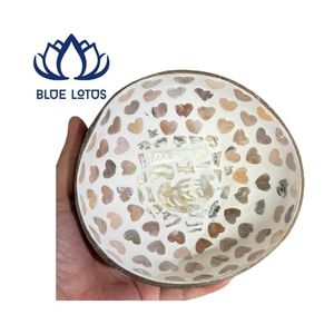 MÁS VENDIDO: Tazón de Coco con Mosaico de Perlas Hecho a Mano en Vietnam, Ecológico, Diseño Clásico, Apto para Lavavajillas, para Decoración del Hogar - Product Image 1