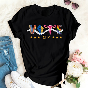 เสื้อยืดสีดำลายกราฟิก "New Vote" สำหรับผู้หญิง ลายพิมพ์กราฟิกสมาคมนักศึกษากรีก แขนสั้น คอกลม สไตล์ลำลอง เสื้อยืดพิมพ์ลายข้อความเกี่ยวกับการลงคะแนนเลือกตั้ง แบบสั่งทำได้ - Product Image 1