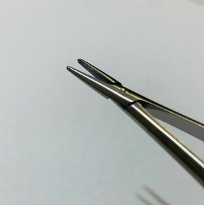 Instrumentos Médicos de Cirugía General: Portaagujas Micro de Diamante con Recolector de Polvo Mathieu de Mahfooz Instruments - Product Image 3