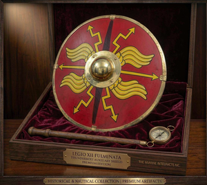 Escudo de Defensa de Metal Rojo Medieval de 24 Pulgadas, Accesorio de Disfraz Hecho a Mano con Temática de Cruz, Regalo Decorativo - Product Image 2