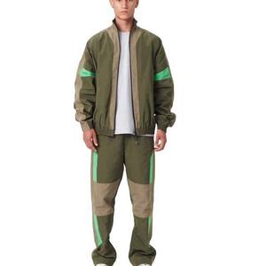 Ensemble de survêtement coupe-vent pour homme, nouveau design, 2 pièces, veste et pantalon color block tendance, respirant, vêtements de sport pour l'automne et l'hiver - Product Image 1