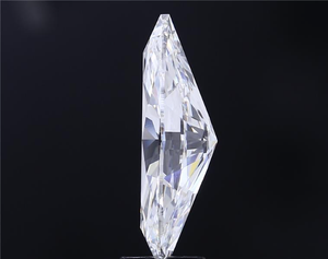 Superbe diamant blanc de 1 carat, taille marquise, pureté VS2, certifié IGI, cultivé en laboratoire, présentant un profil en goutte d'eau et une brillance élevée - Product Image 3