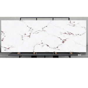 Dalles de porcelaine Calacatta Cuivre très demandées, surface émaillée durable pour projets résidentiels et commerciaux et intérieurs de luxe - Product Image 1