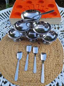 Contemporary Serving <b>Metal</b> <b>Bowl</b> for Modern Homes - Product Image 4