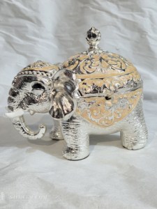 Caja Decorativa de Lujo en Forma de Elefante Plateada, Tazón de Metal Antiguo para Dulces, Joyero con Tapa y Cuchara, Regalo Premium - Product Image 3