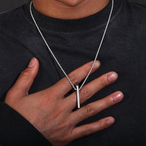 Collier unisexe tendance en alliage plaqué or rose avec pendentif en strass de cristal, cadeau idéal - Product Image 3