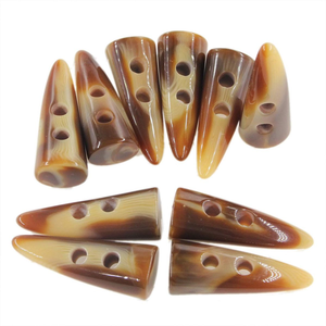 Punta de cuerno de búfalo pulida, gruesa, resistente y ecológica para prendas de invierno pesadas, abrigos largos, chaquetas y bolsos hechos a mano - Product Image 1