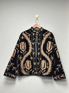 Veste en velours Suzani faite à la main, fraîche et neuve, broderie florale traditionnelle, style bohème hippie, veste courte pour femme, manteau d'hiver, blazer - Product Image 5