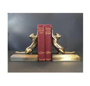 Sujetalibros artísticos únicos de metal para el hogar, biblioteca, oficina, escritorio, estantería decorativa, soporte para libros - Product Image 1