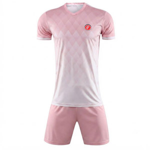 Ensemble de maillots et shorts de football respirants de haute qualité avec ceinture élastique, design unisexe, service OEM pour les matchs de compétition - Product Image 1
