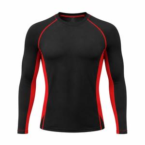 Camiseta de Manga Larga con Cuello Redondo, Personalizada para Hombre, Ajustada, de Secado Rápido, Transpirable, Anti-UV, con Bloques de Color, Negra y Roja, de Spandex - Product Image 3