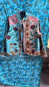 Vente en gros de cardigan en coton brodé de fleurs bohèmes, manches longues, coupe ample avec poches, fait main, lavable, à porter toute l'année - Product Image 5