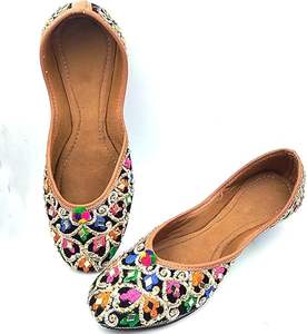 Zapatos Khussa de Boda para Mujer, Khussa Bordados a Mano, Planos para Interiores, Ligeros, de Colores Mixtos, Diseños Personalizados - Product Image 6