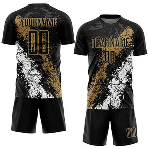 Vêtements de sport pour hommes en gros, uniforme de football par sublimation, ensemble personnalisé avec logo d'équipe imprimé, tissu respirant - Product Image 1