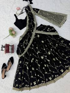 Conjunto de Lehenga de Georgette Fox para Boda India con Bordado de Lentejuelas, Blusa Sin Coser, Dupatta de Red Suave con Diseño de Mariposa y Falda Acampanada de Gran Volumen - Product Image 1