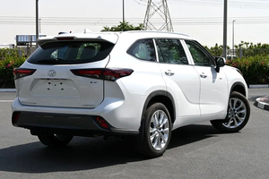 Brand New 2025 Toyto ta Highlan der Limited 2.5L Hybrid 4WD GCC Specs SUV 299Hp 4Cylinder Automatic Transmission Left <b>hand</b> - Product Image 2