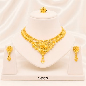 MOLL JEWELLERS ชุดเครื่องประดับเจ้าสาวชุบทอง 22K พร้อมสร้อยคอยาวและชุดต่างหูเพทายอินเทรนด์งานแต่งงาน/ปาร์ตี้/ของขวัญ A-63073 - Product Image 3