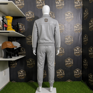 Ensemble de survêtement sportif en cuir PU gris pour femme, coupe droite, manches longues, boutons sur le devant, style décontracté automne - Product Image 3