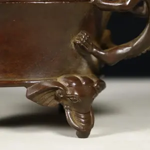 Luxury Arabic <b>Bakhoor</b> Incense Burner with Exquisite Design for <b>Oud</b> Chips Creating a Rich Fragrance Experience at Home - Product Image 4