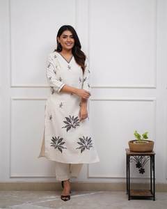 Conjunto Étnico de Dos Piezas Bordado en Rayón Slub para Mujer, Top y Pantalón, Elegante Conjunto Kurti, Túnica de 45 Pulgadas de Largo, Color Azul - Product Image 2